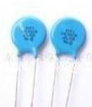 Varistor 14D681K